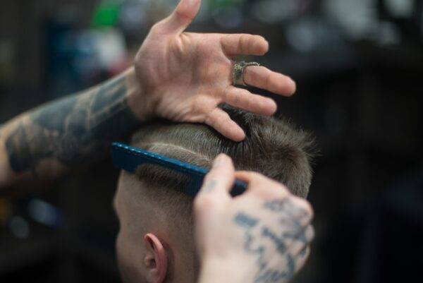 HANGAR BARBEARIA Estilo, Tradição e Elegância em cada corte