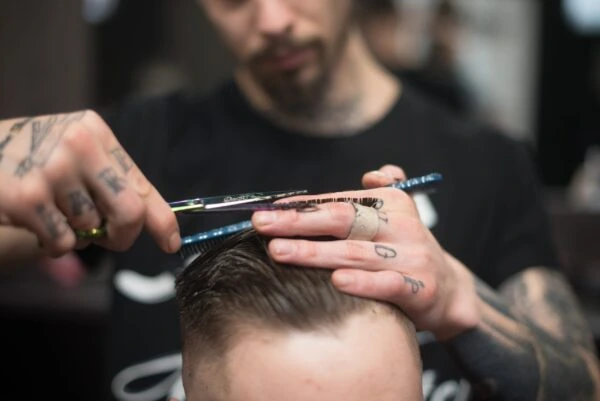 HANGAR BARBEARIA Estilo, Tradição e Elegância em cada corte